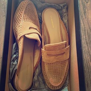 NWOT GH Bass tan slip on flats size 7